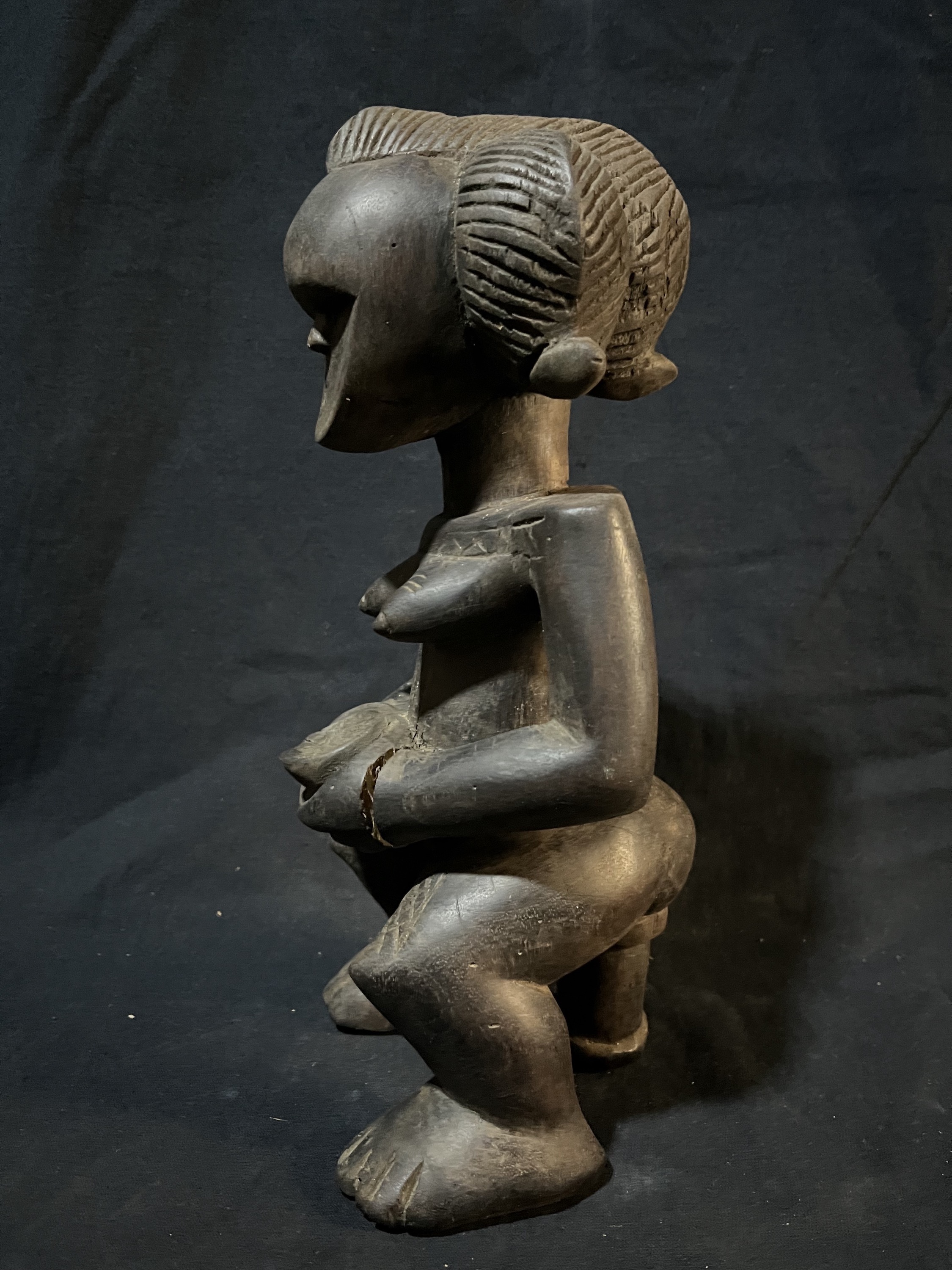 Photo 2 — Statuette féminine – Fétiche Toma — Toma, Guinée — Art tribal Africain