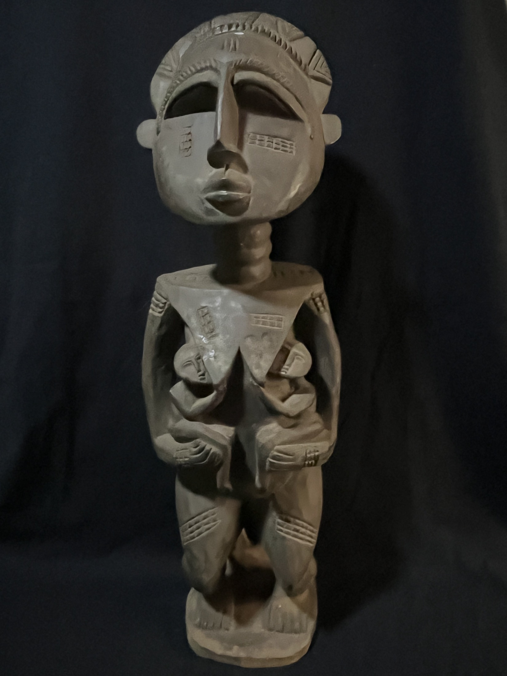 Statue de maternité — Baoulé, Côte d’Ivoire — Art tribal Africain