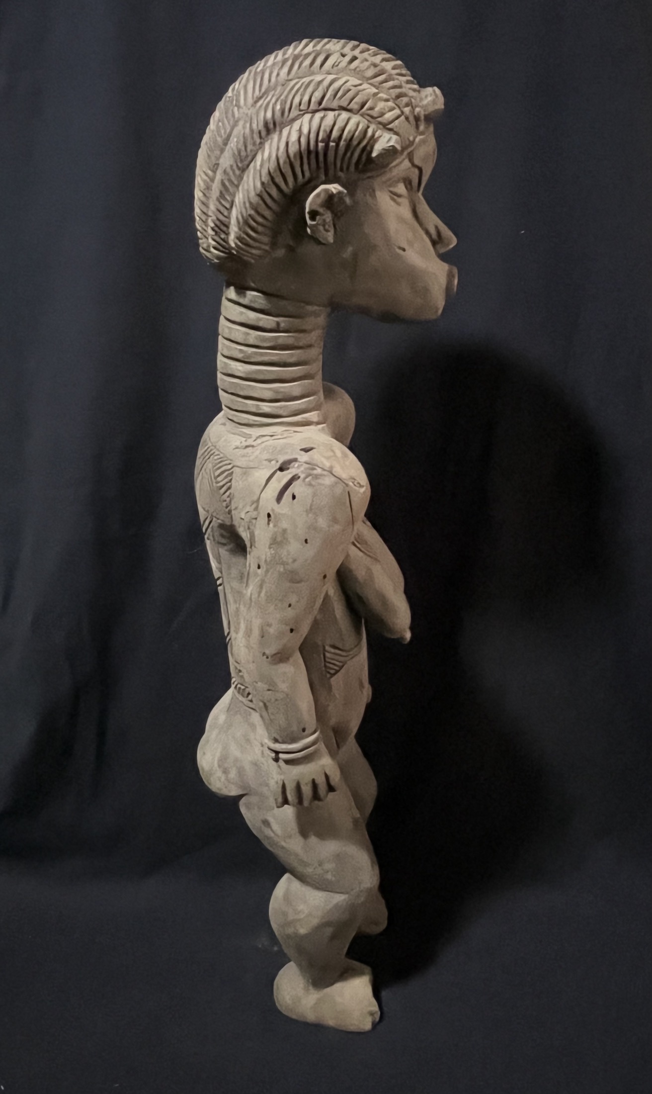 Photo 2 — Statue féminine Dan — Dan, Côte d’Ivoire — Art tribal Africain