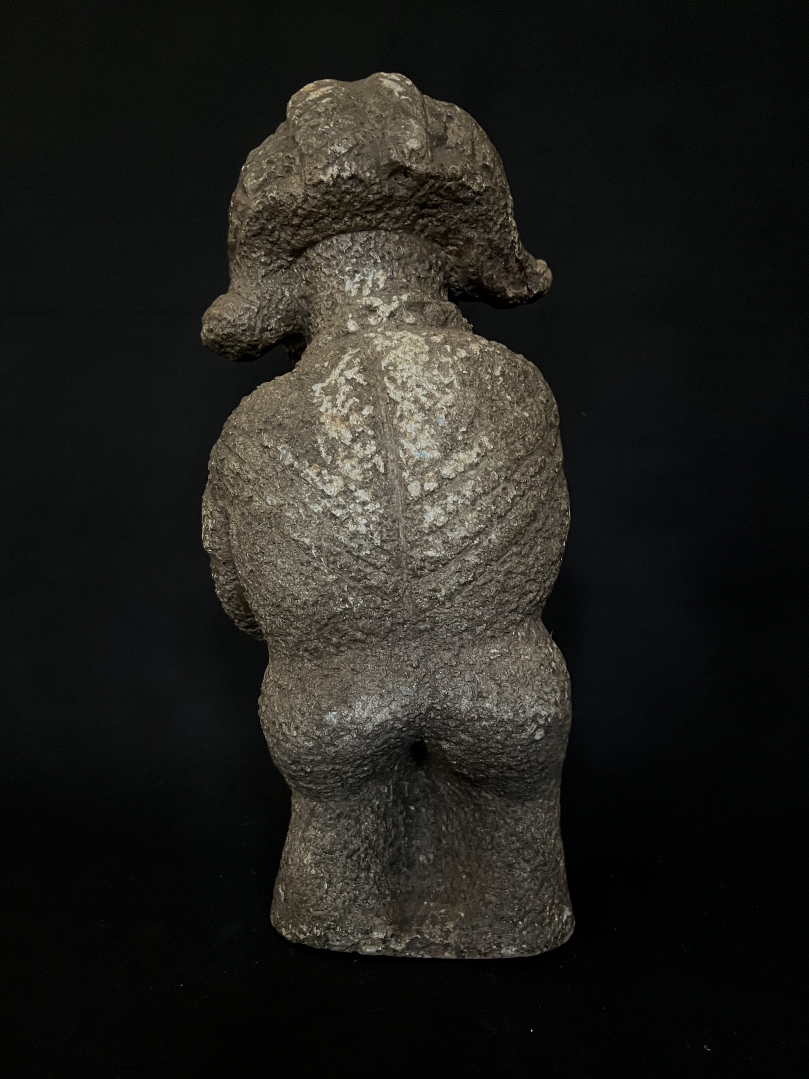 Photo 2 — Femme qui pille — Kissi, Guinée — Art tribal Africain
