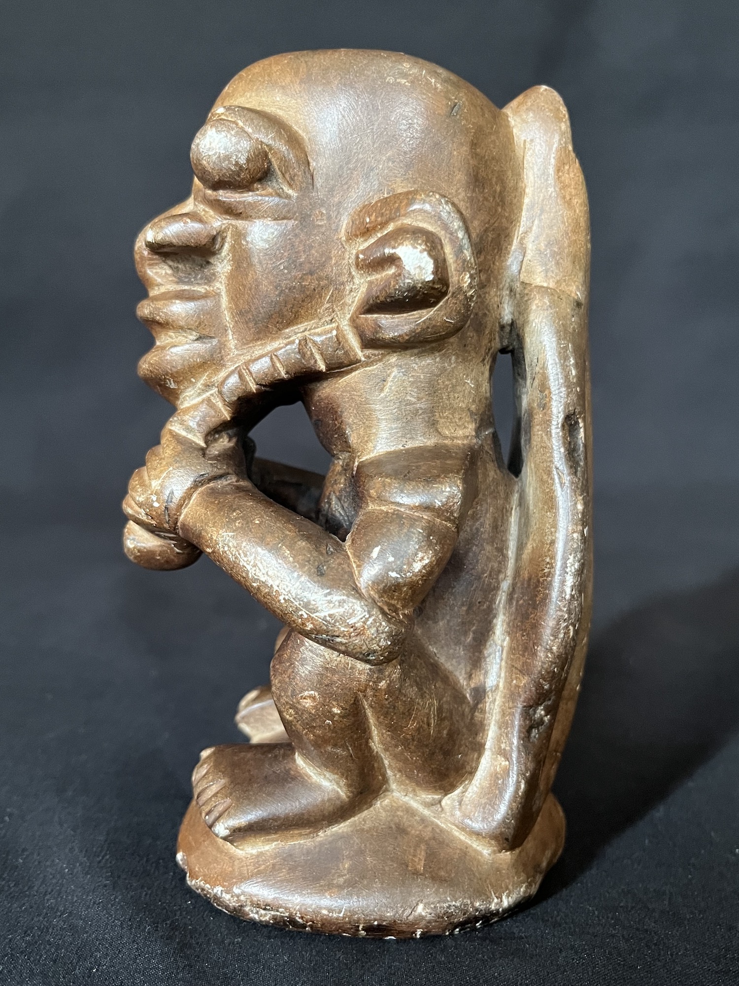 Photo 3 — Homme se carressant la barbe — Kissi, Sierra Leone — Art tribal Africain