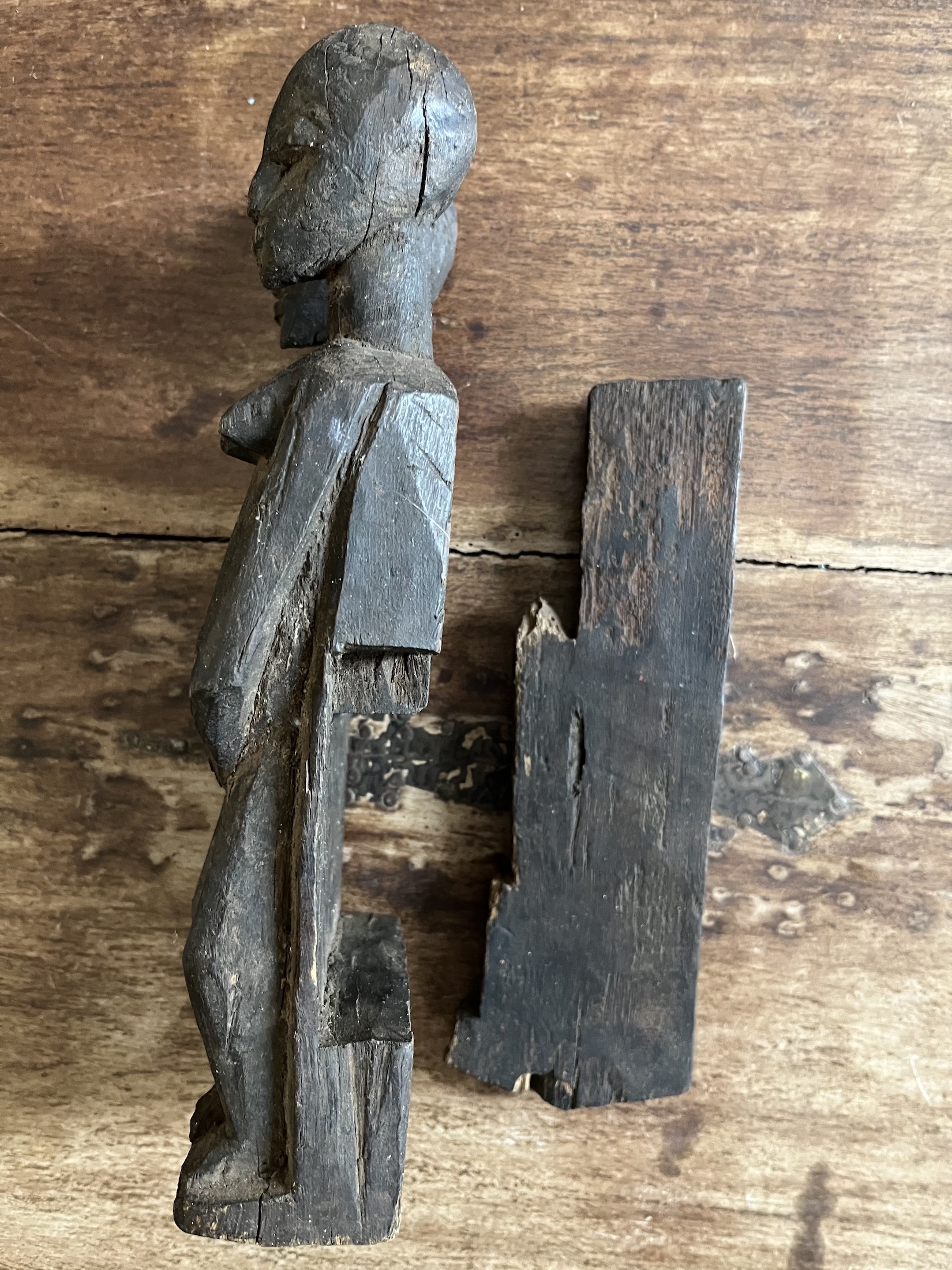 Photo 2 — Serrure anthropomorphe – Couple sculpté — Dogon, Mali — Art tribal Africain