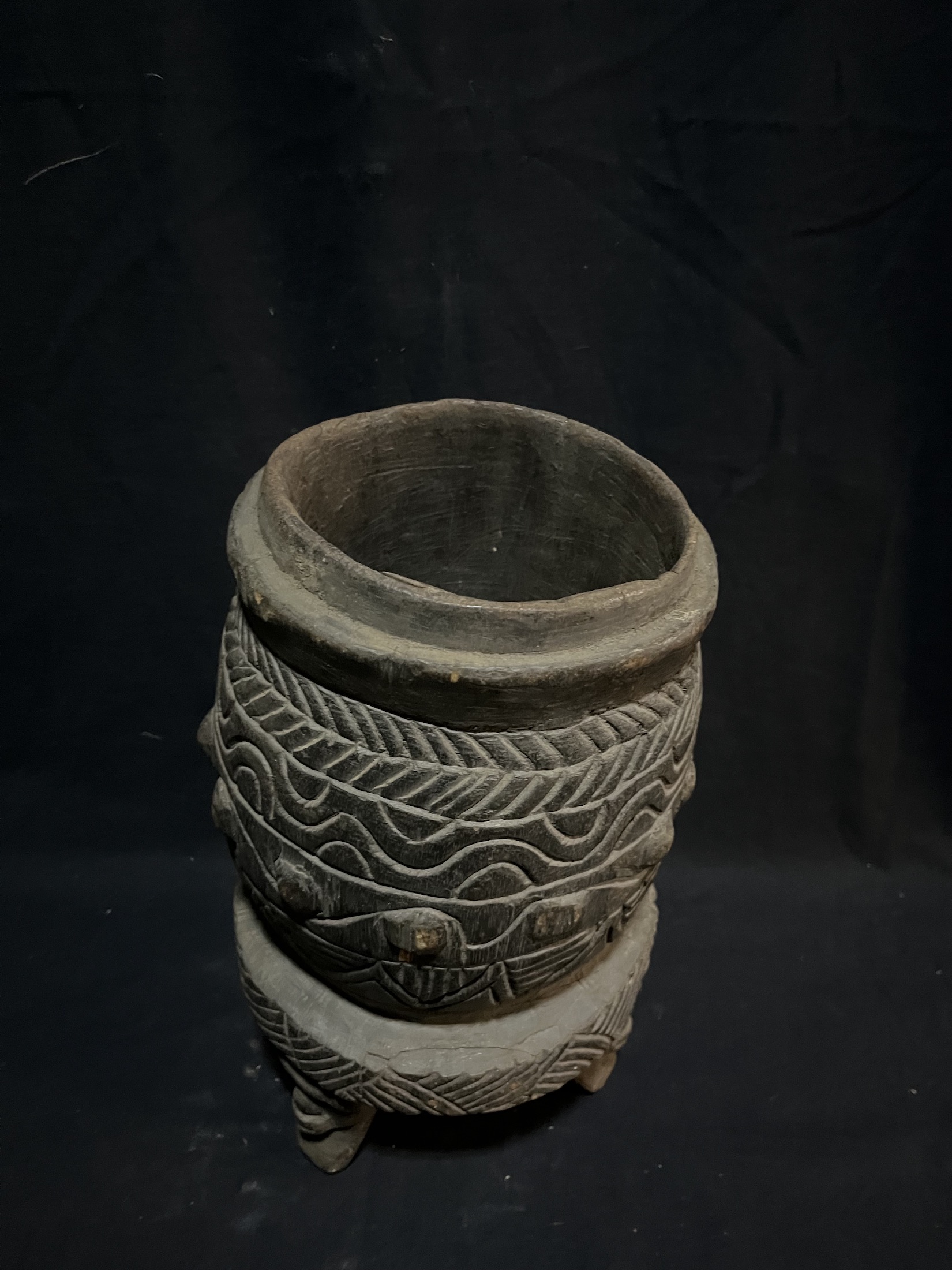 Photo 2 — Pot rituel Toma — Toma, Guinée — Art tribal Africain