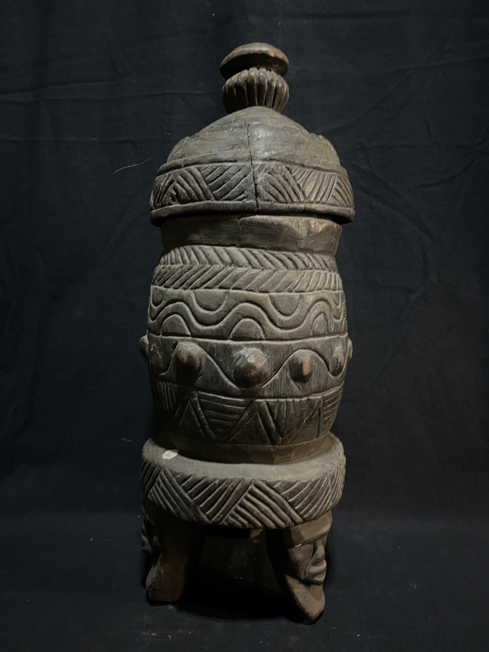 Photo 6 — Pot rituel Toma — Toma, Guinée — Art tribal Africain