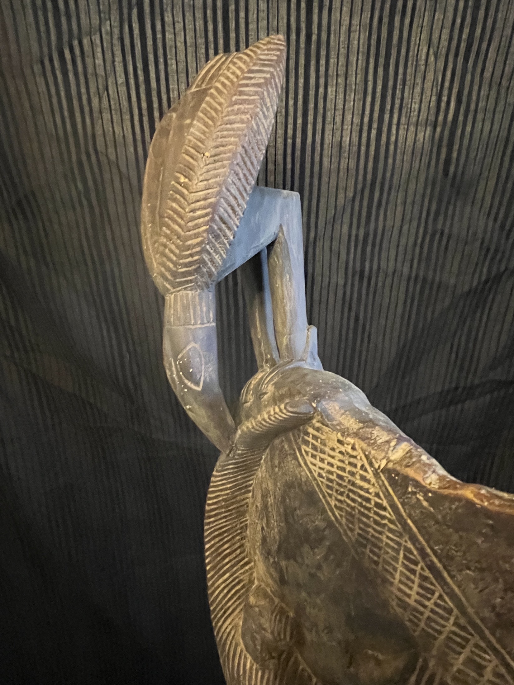 Photo 6 — Poteau sculpté Dogon – Chasseur, caméléon et oiseaux — dogon, Mali — Art tribal Africain