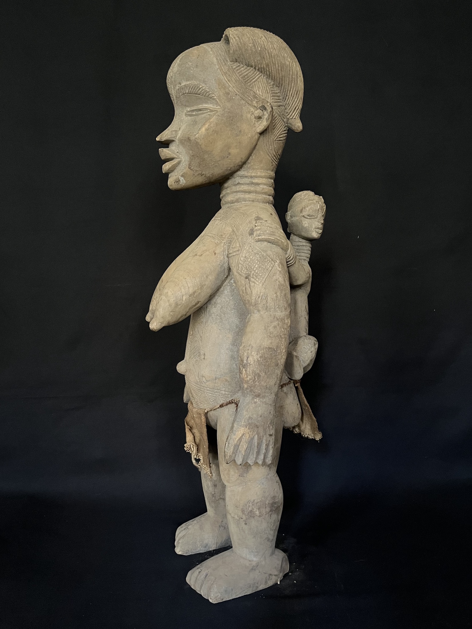 Photo 2 — Statue Maternité DAN — Dan, Côte d’Ivoire — Art tribal Africain