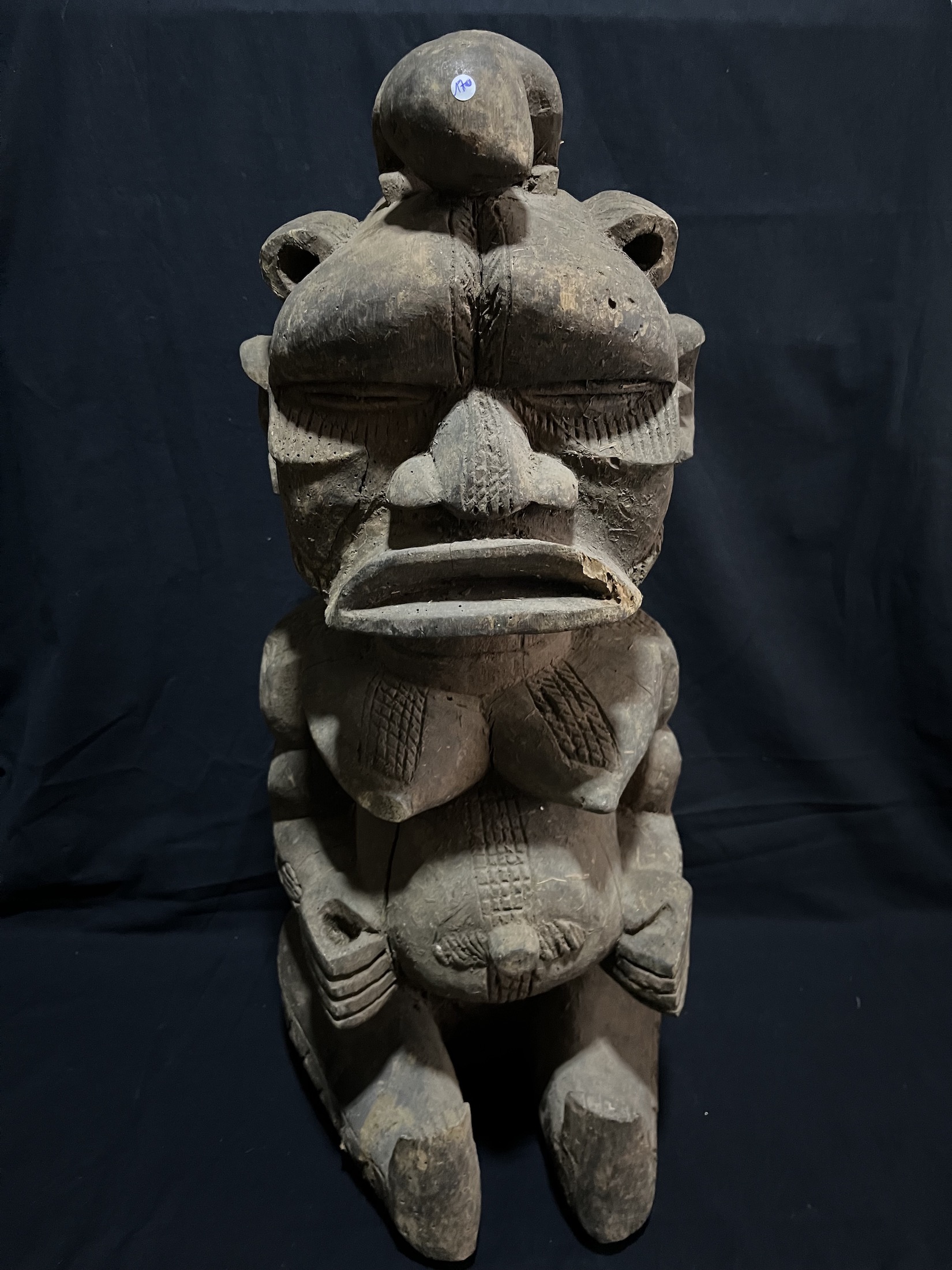 Statue – Figure Protectrice Féminine avec Lézard  — Toma, Guinée/Libéria — Art tribal Africain
