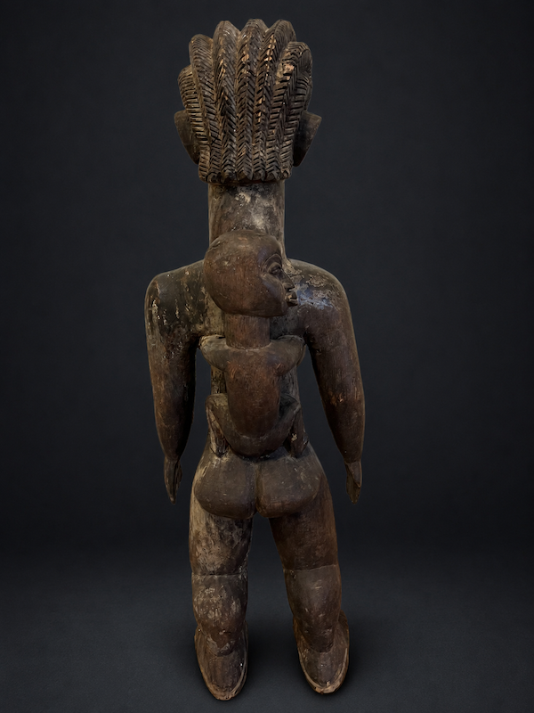 Photo 12 — Femme portant son enfant dans le dos — Toma, Guinée — Art tribal Africain