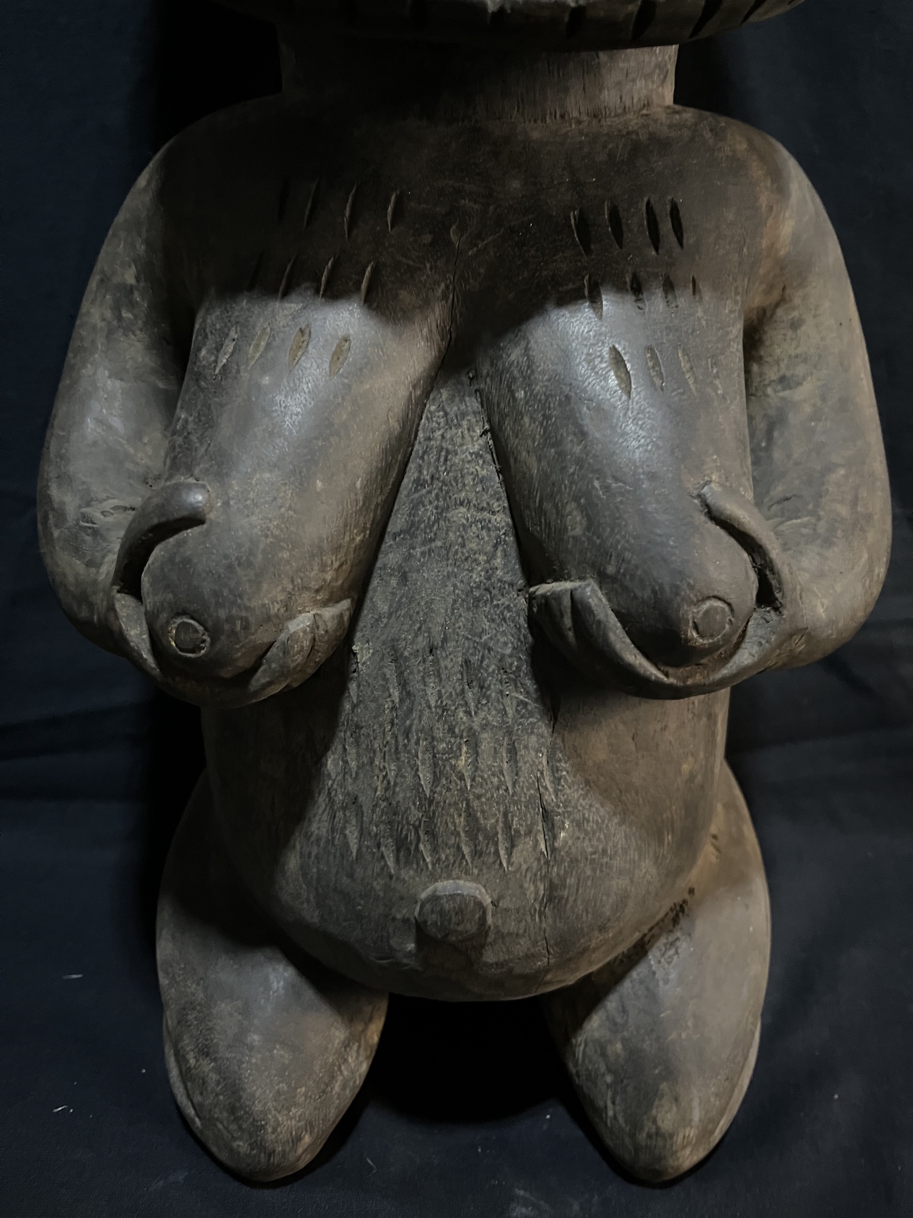 Photo 3 — Statue anthropomorphe barbu — Toma, Guinée/Libéria — Art tribal Africain