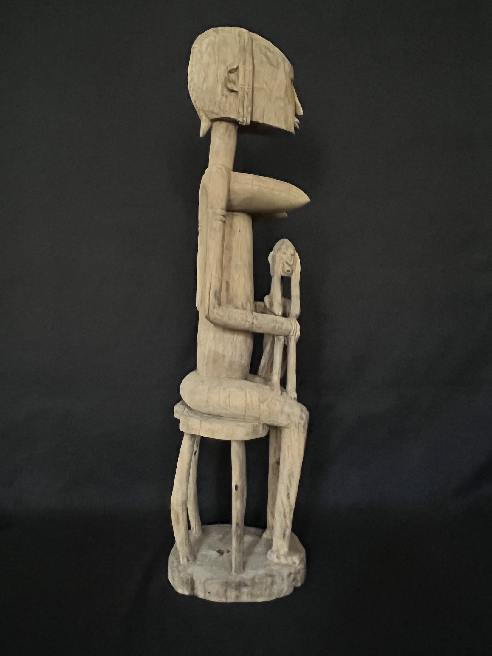 Photo 9 — Femme portant son enfant sur les genenoux — Dogon, Mali — Art tribal Africain