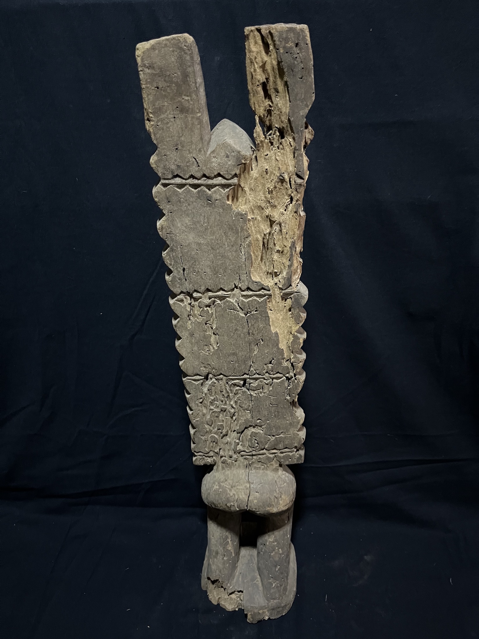 Photo 7 — Statuette Dogon rituelle – Invocation des esprits et de la pluie — Dogon, Mali — Art tribal Africain