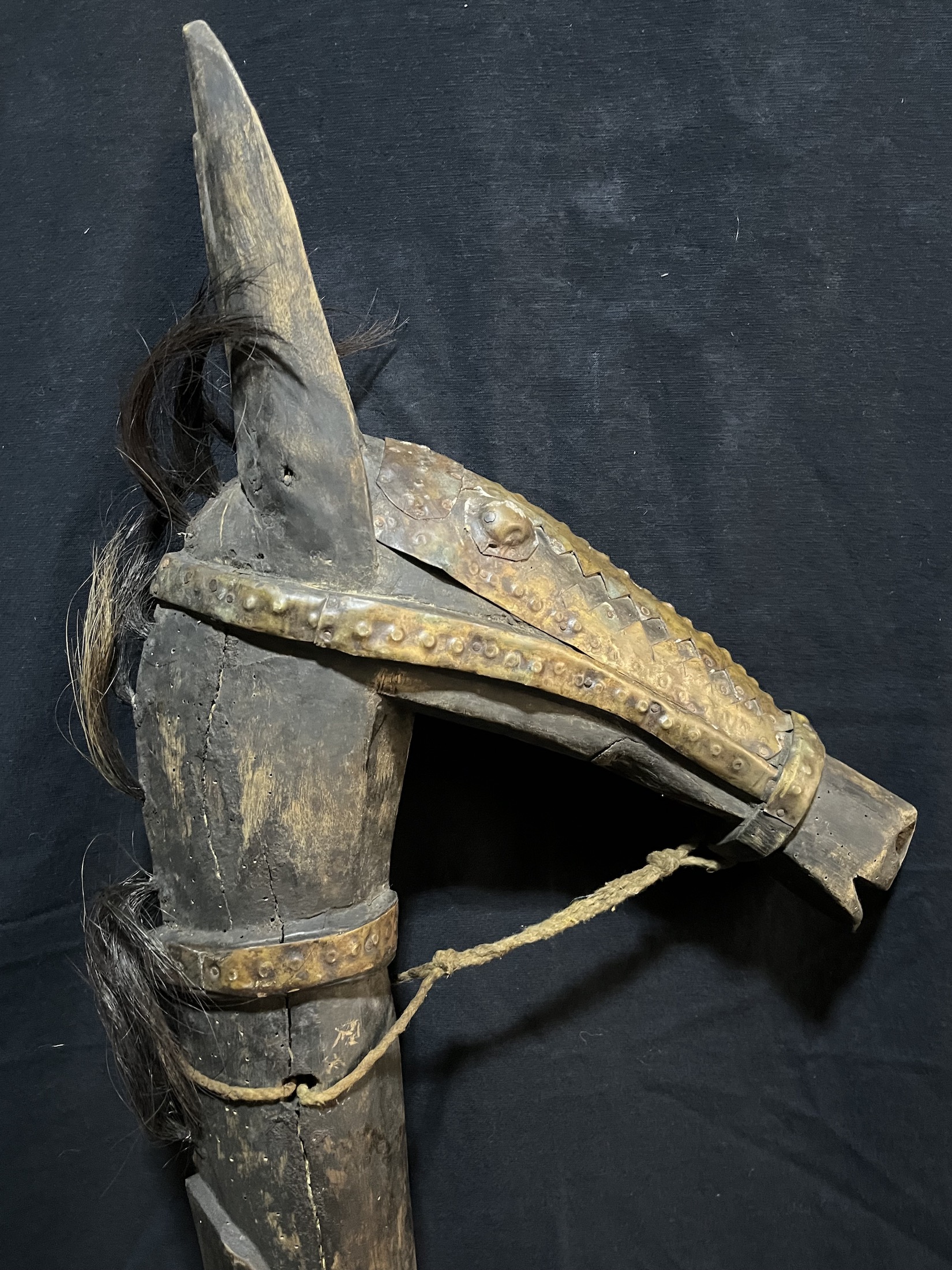 Photo 2 — Canne à tête de cheval « Koré Duga » — Bambara, Mali — Art tribal Africain