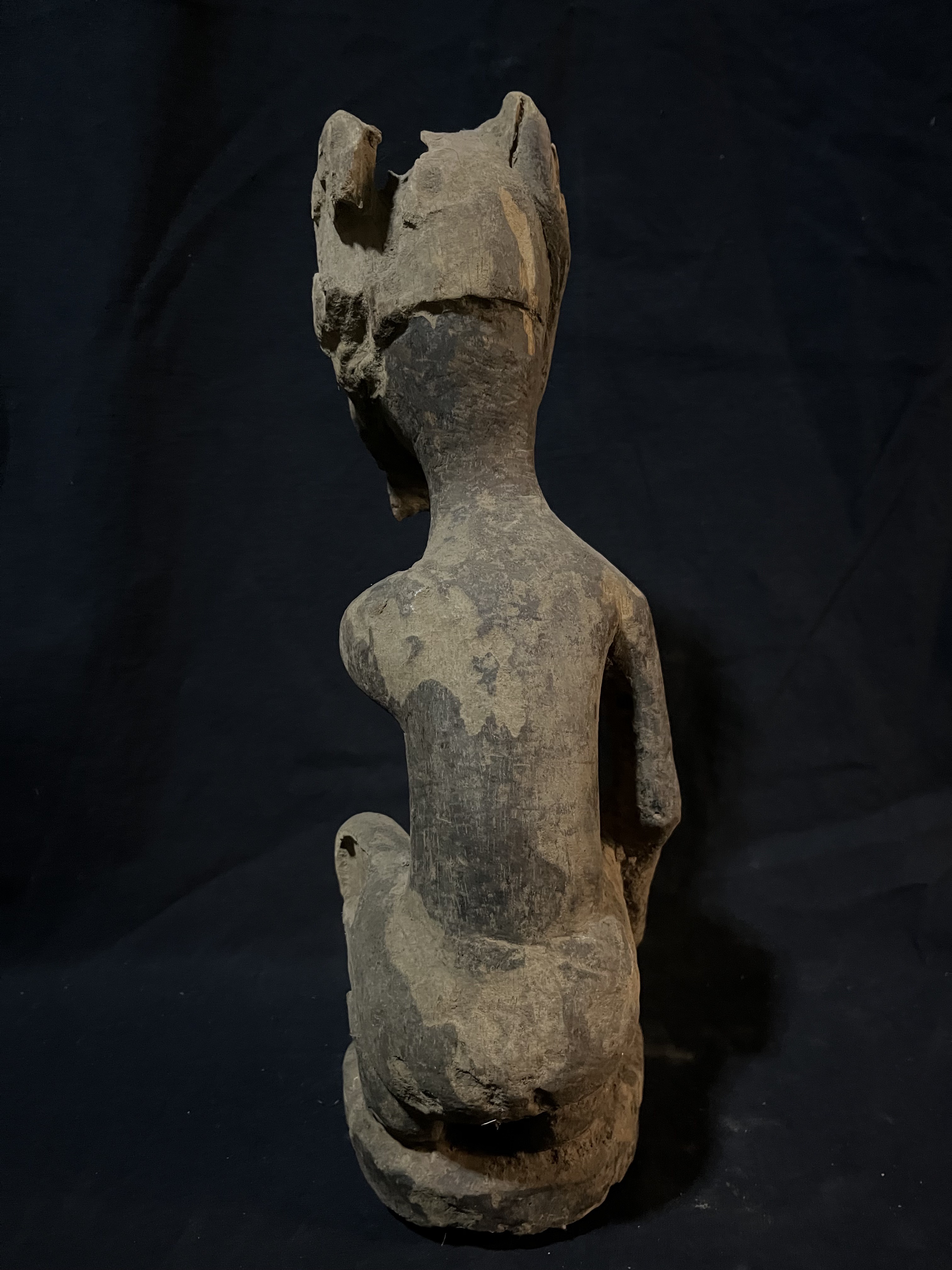 Photo 3 — Statue rituelle assise – Figure masculine à offrande  — Bambara, Mali — Art tribal Africain