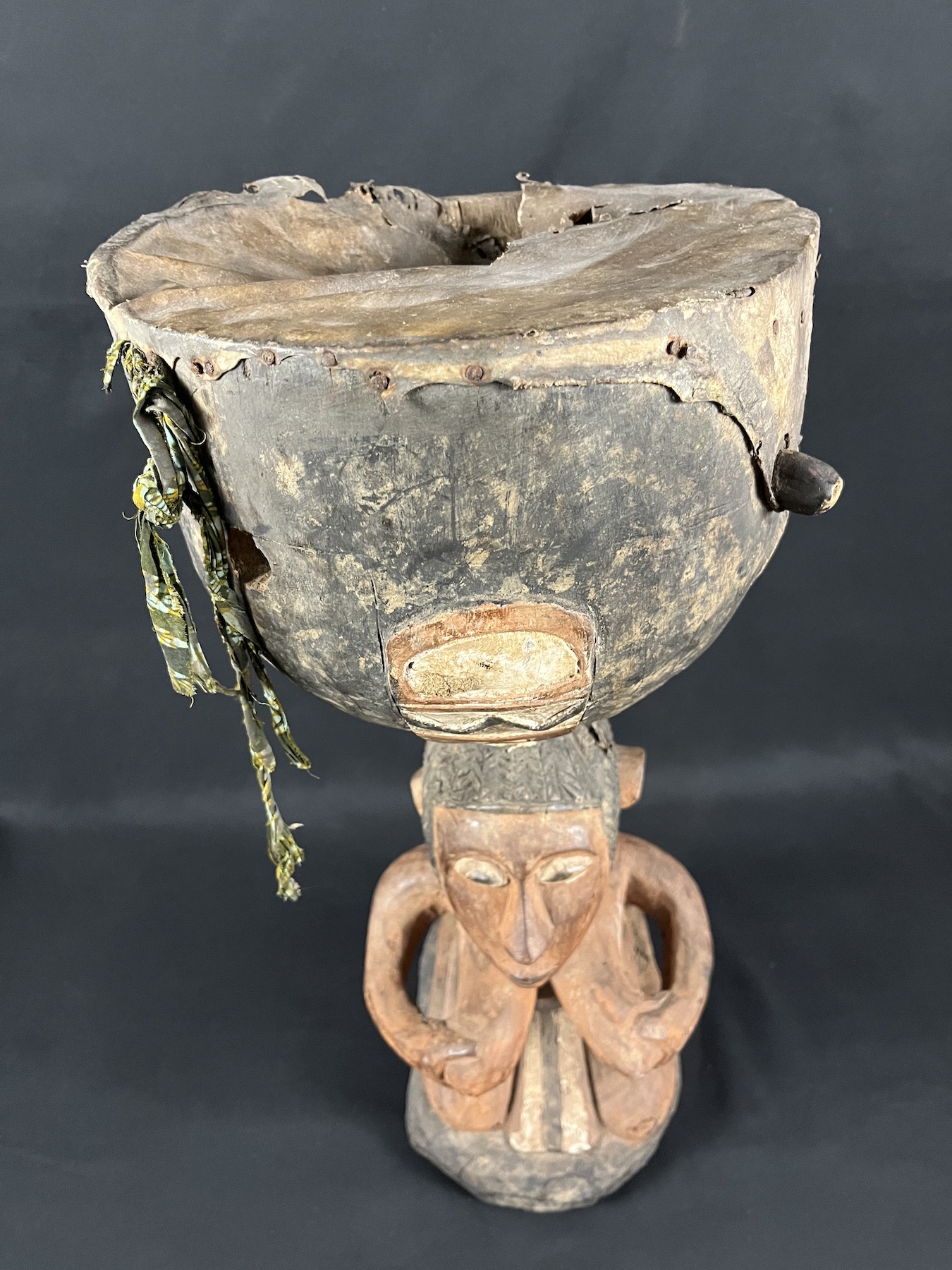 Photo 2 — Tambour Baga à caryatide féminine — Baga, Guinée — Art tribal Africain