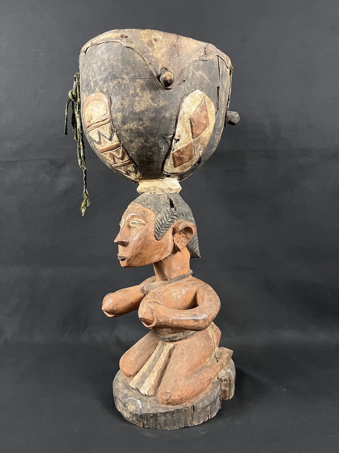 Photo 7 — Tambour Baga à caryatide féminine — Baga, Guinée — Art tribal Africain