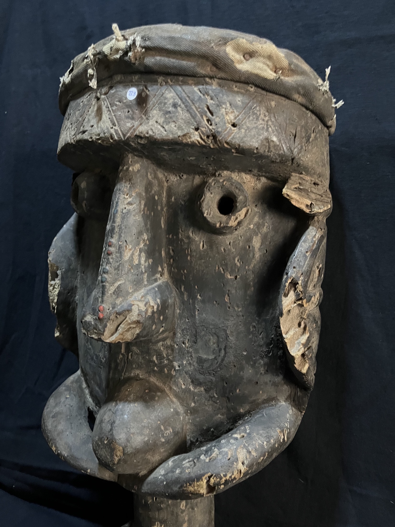 Photo 5 — Masque Toma exceptionnel – Artefact rituel ancien de Guinée — TOMA, Guinée — Art tribal Africain