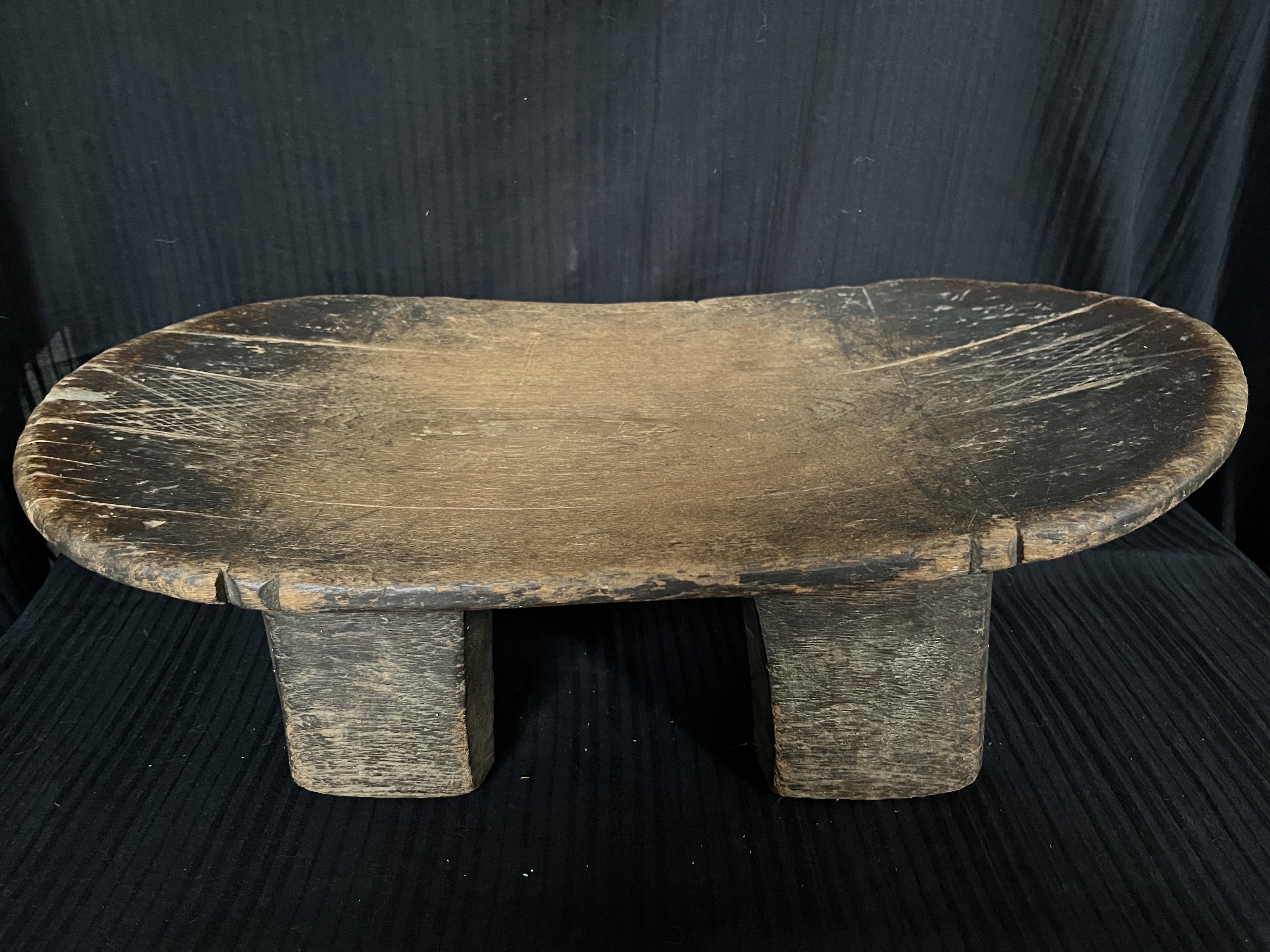 Photo 2 — Tabouret traditionnel  — Peulh, Mali — Art tribal Africain