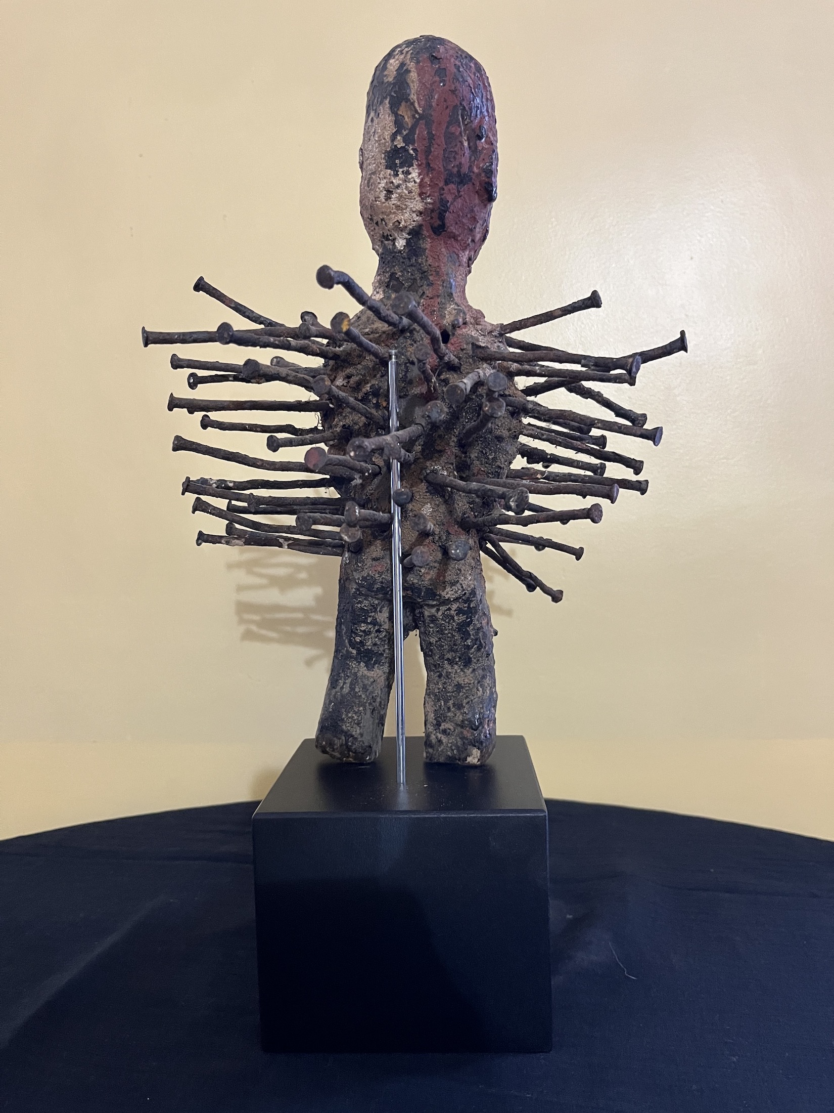 Photo 5 — Fétiche à clous — Toma, Guinée — Art tribal Africain