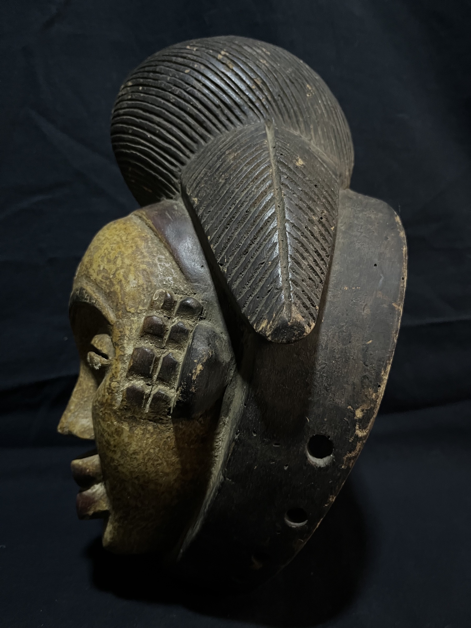 Photo 3 — Masque Punu Réf. 256 — Punu, Gabon — Art tribal Africain
