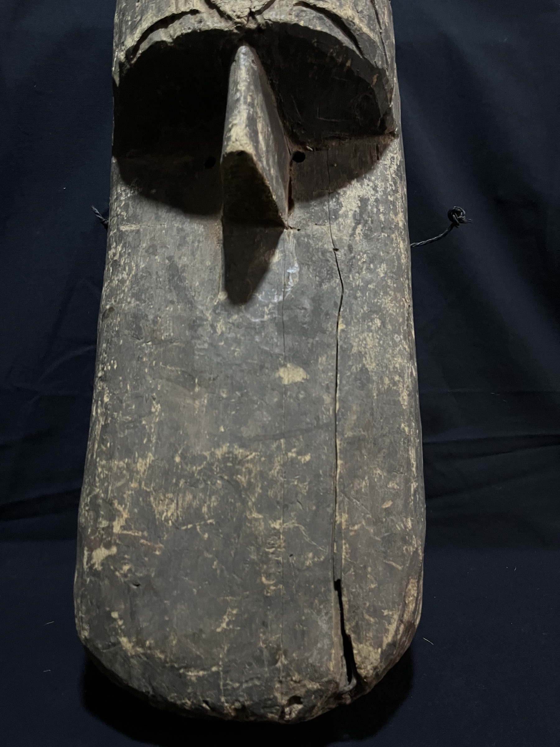 Photo 2 — Masque Toma Réf. 259 — Toma, Guinée/Libéria — Art tribal Africain
