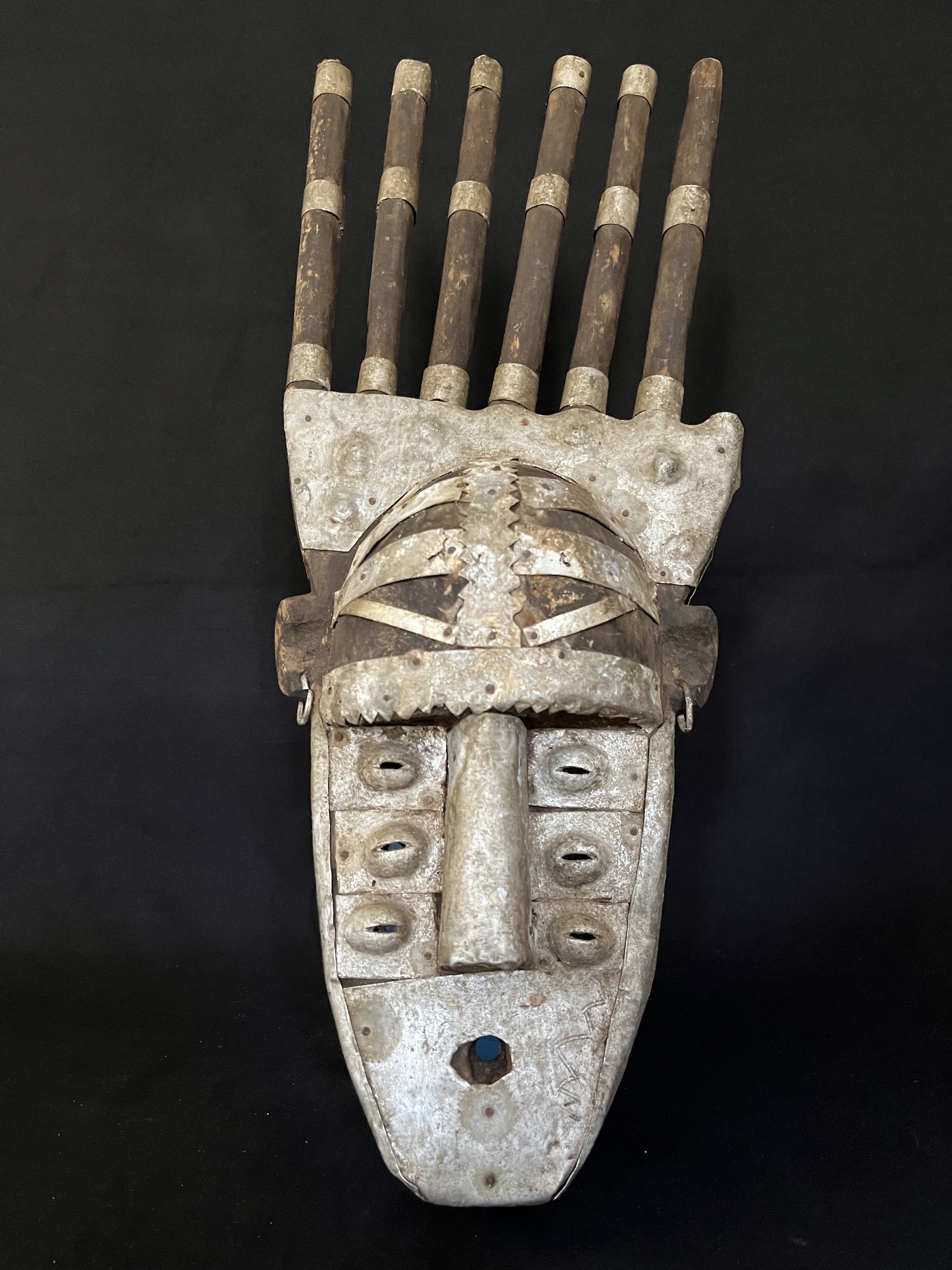 Photo 2 — Masque Kondé — Kondé, Guinée — Art tribal Africain
