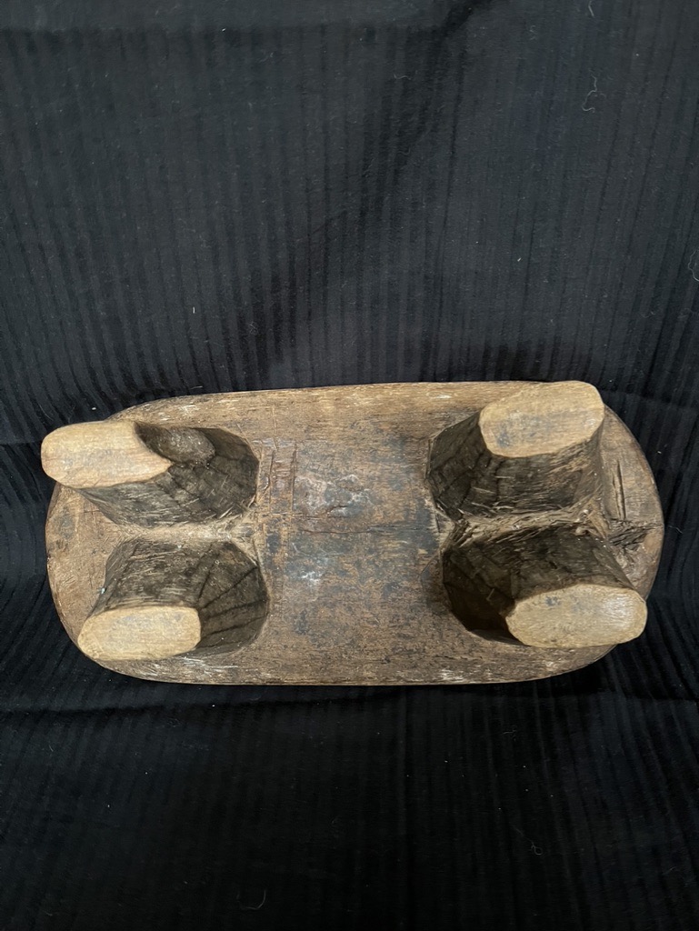 Photo 2 — Tabouret traditionnel — , Guinée — Art tribal Africain