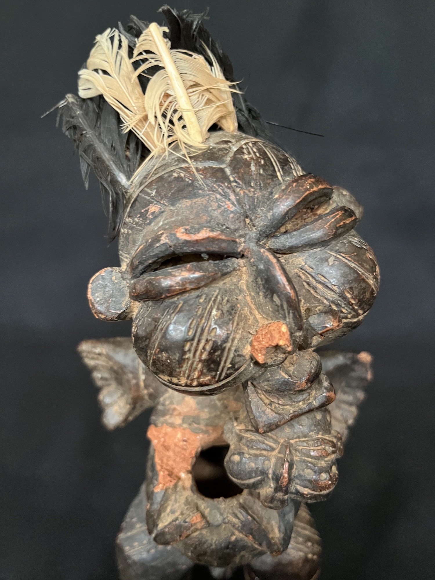 Photo 9 — Fétiche Tikar anthropomorphe — Tikar, Cameroun — Art tribal Africain