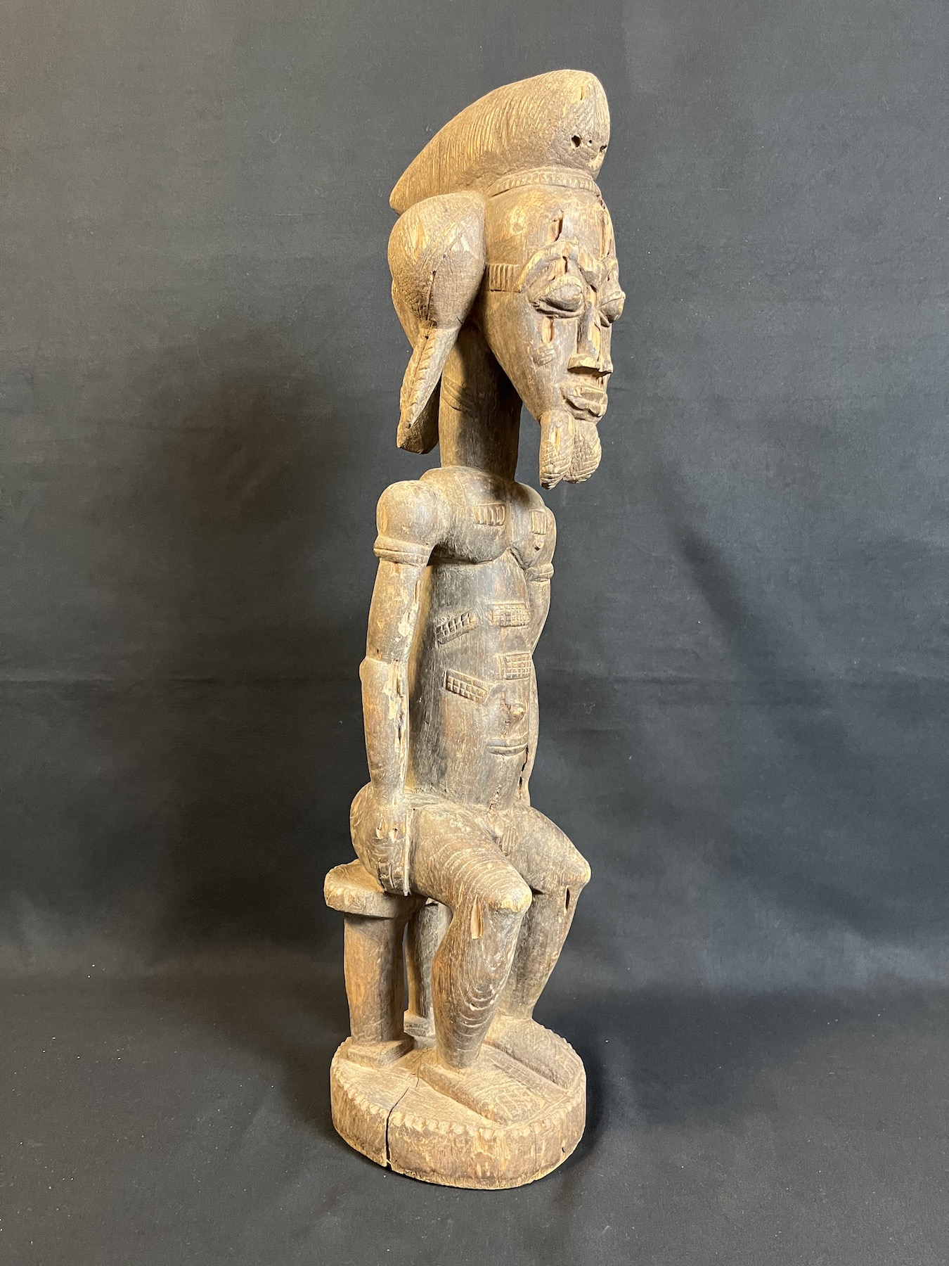 Photo 7 — Homme assis — Baoulé, Côte d’Ivoire — Art tribal Africain
