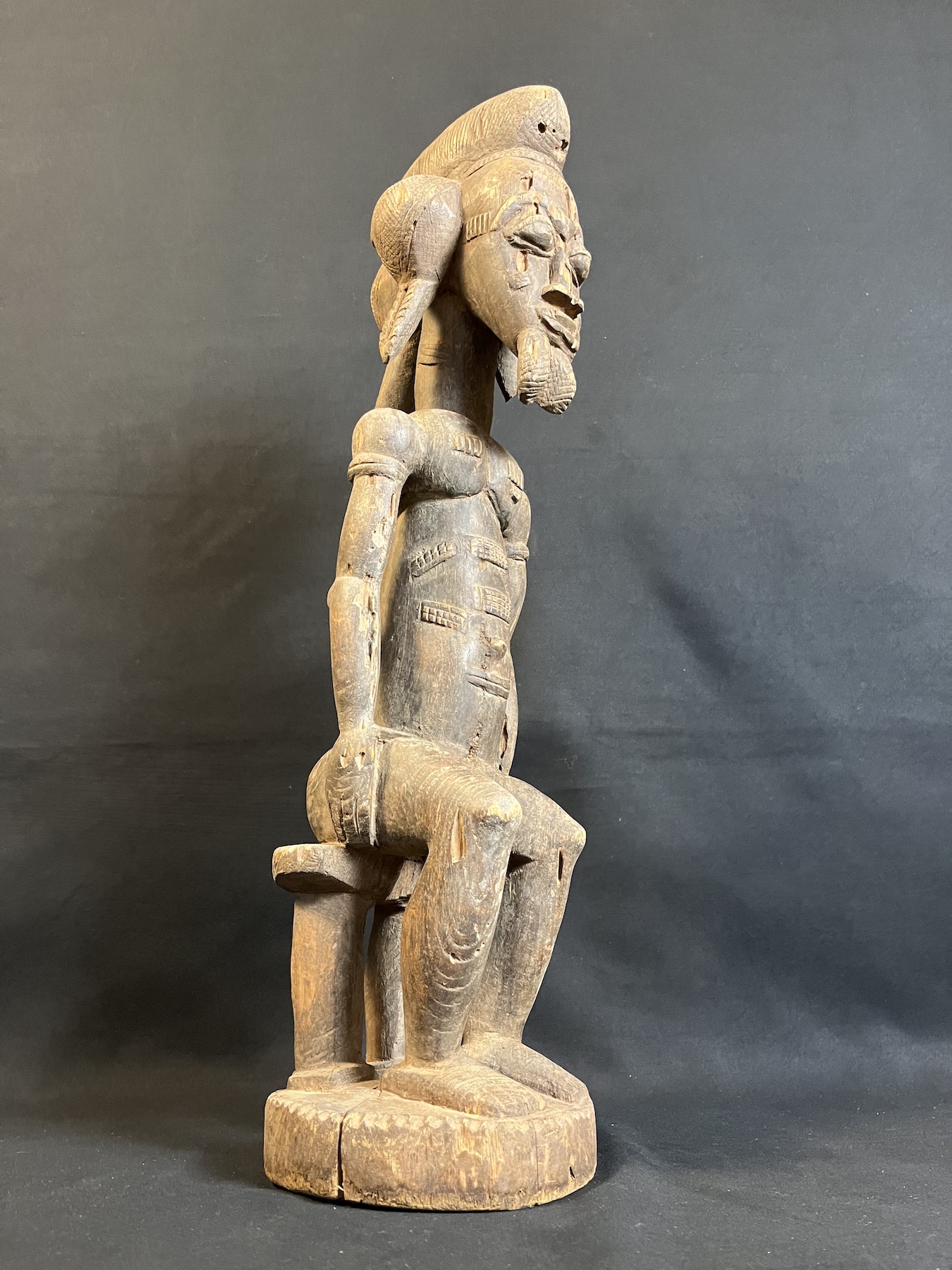 Photo 8 — Homme assis — Baoulé, Côte d’Ivoire — Art tribal Africain