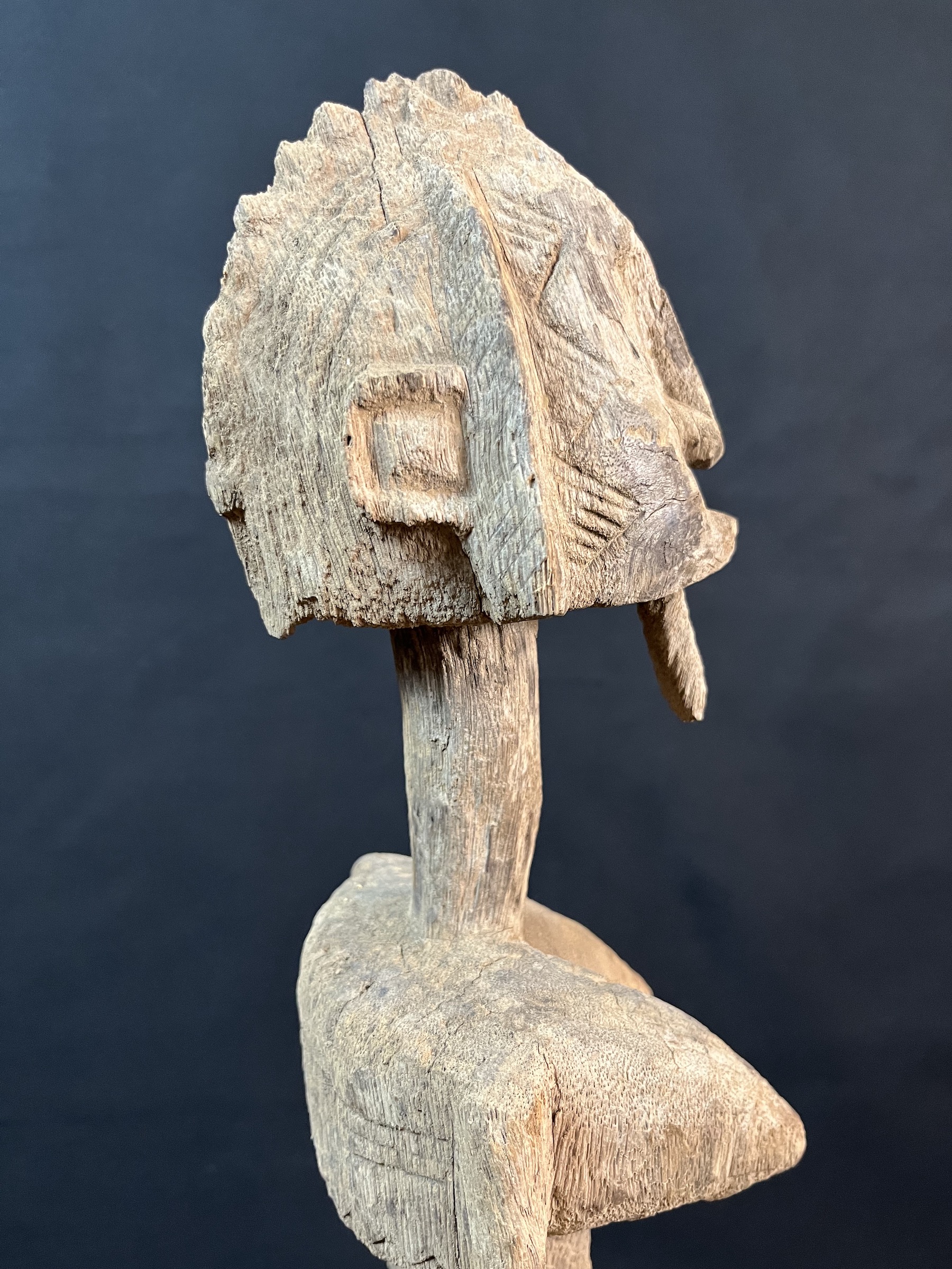 Photo 5 — Statue anthropomorphe, Femme avec enfant sur le dos — Dogon, Mali — Art tribal Africain